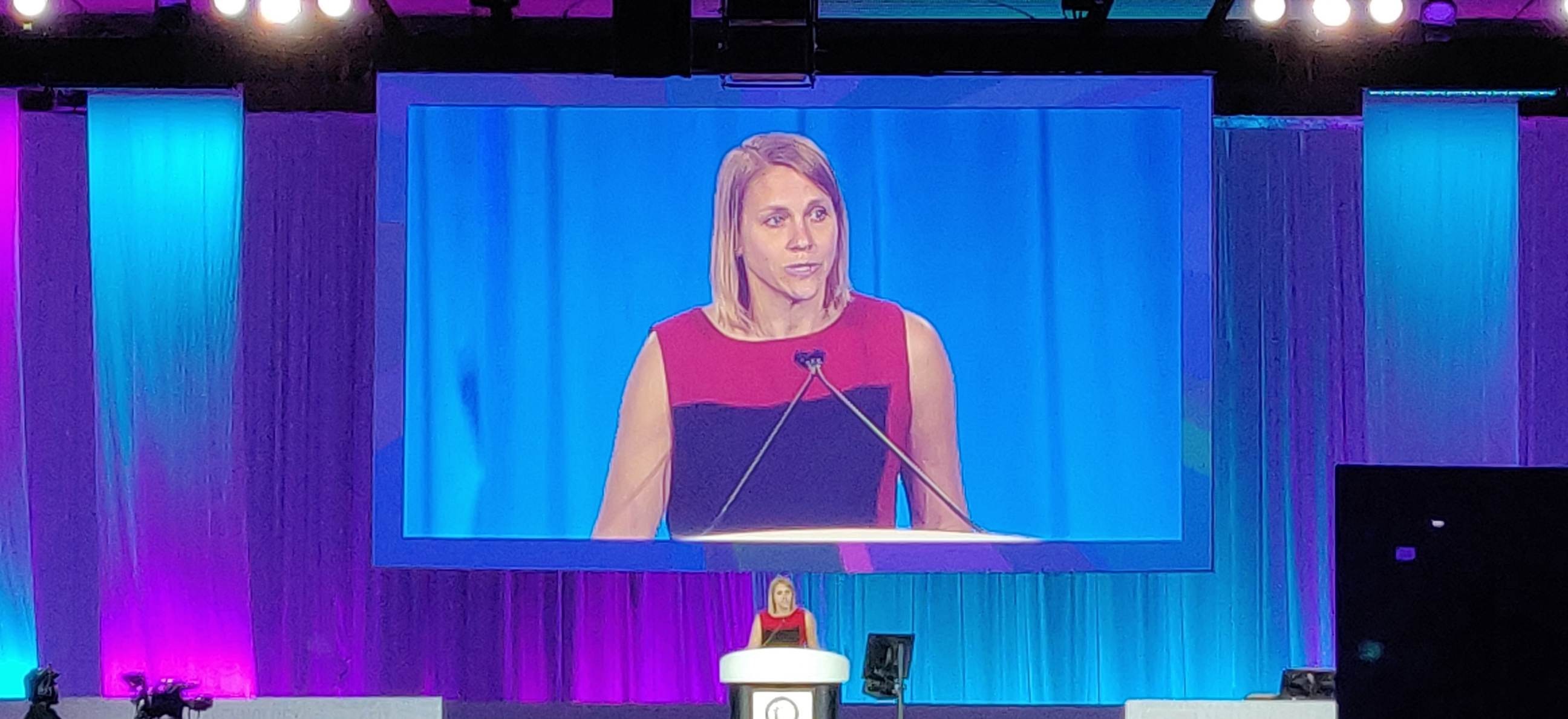 Dr. Suzanne Arnold presenting at ACC19
