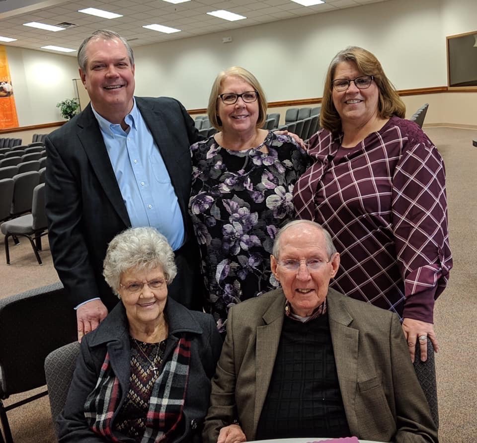 Jim and Rosie with their children Nelson Jordan, Janet Blaufuss and Julie Packard