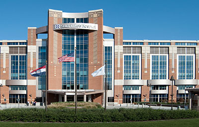 Image of exterior of Saint Luke's Mid America Heart Institute