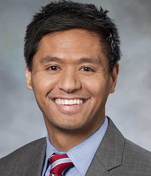 Enriquez, Jonathan_2017_sm.jpg