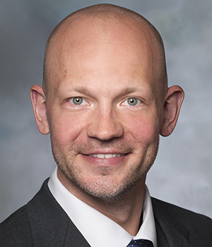 Martin_Garry_2016_sm.jpg