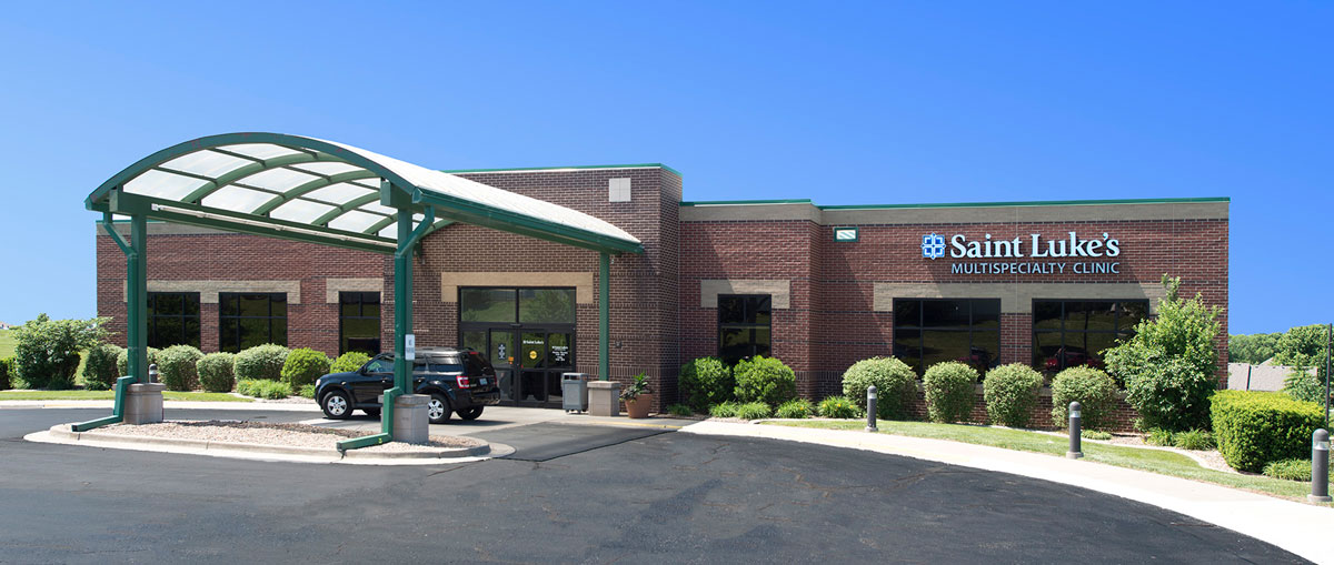 Exterior view of Saint Luke's Multispecialty Clinic in Platte City