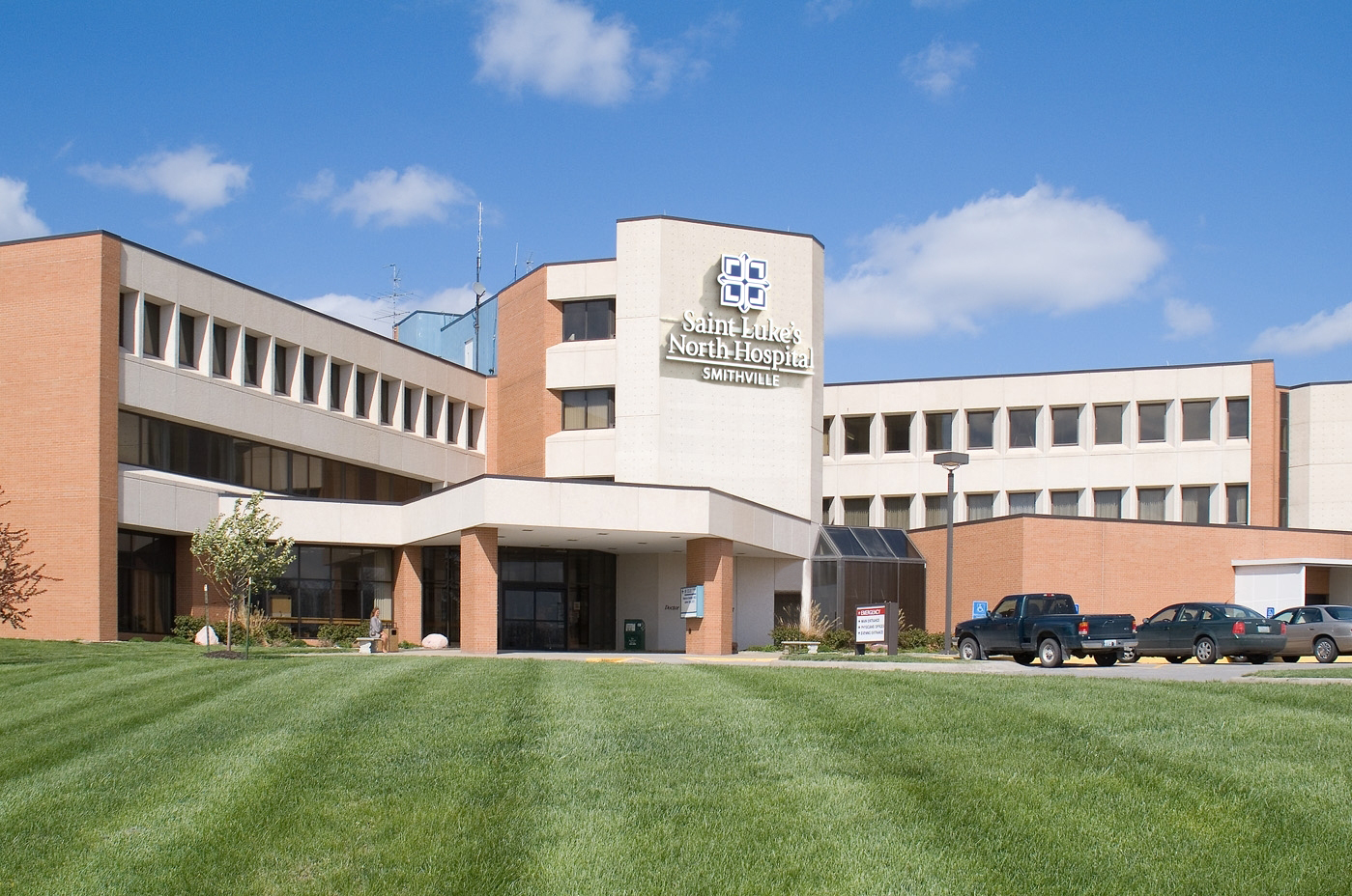 Saint Luke's North Hospital-Smithville exterior view