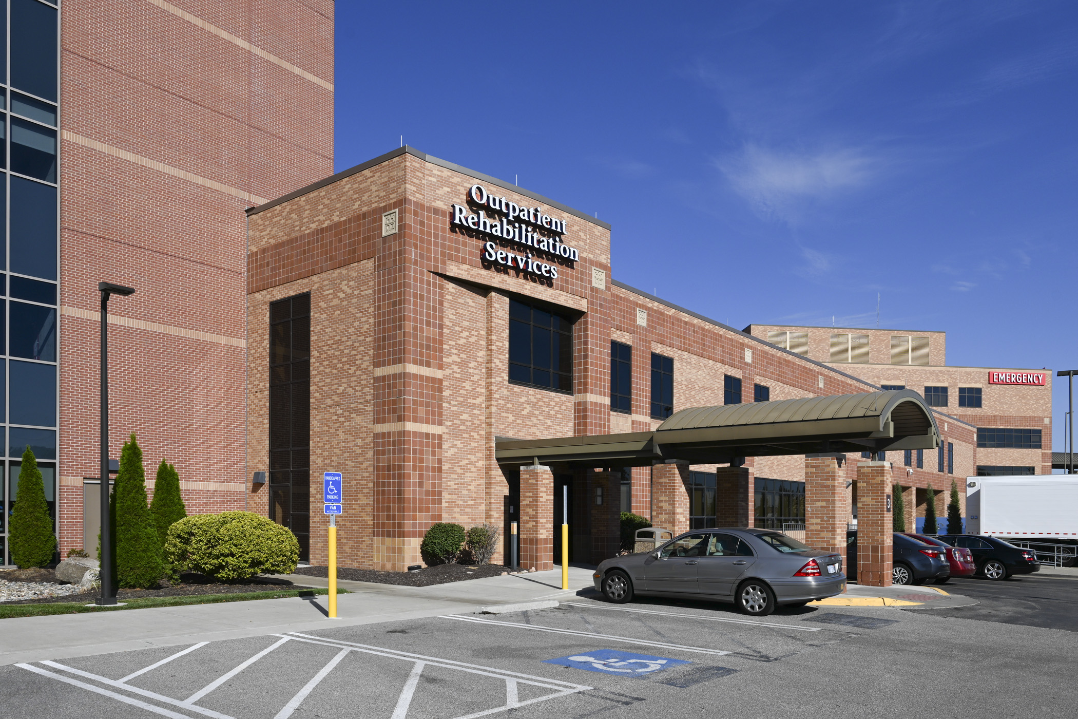 Saint Luke's South Hospital Outpatient Rehab entrance