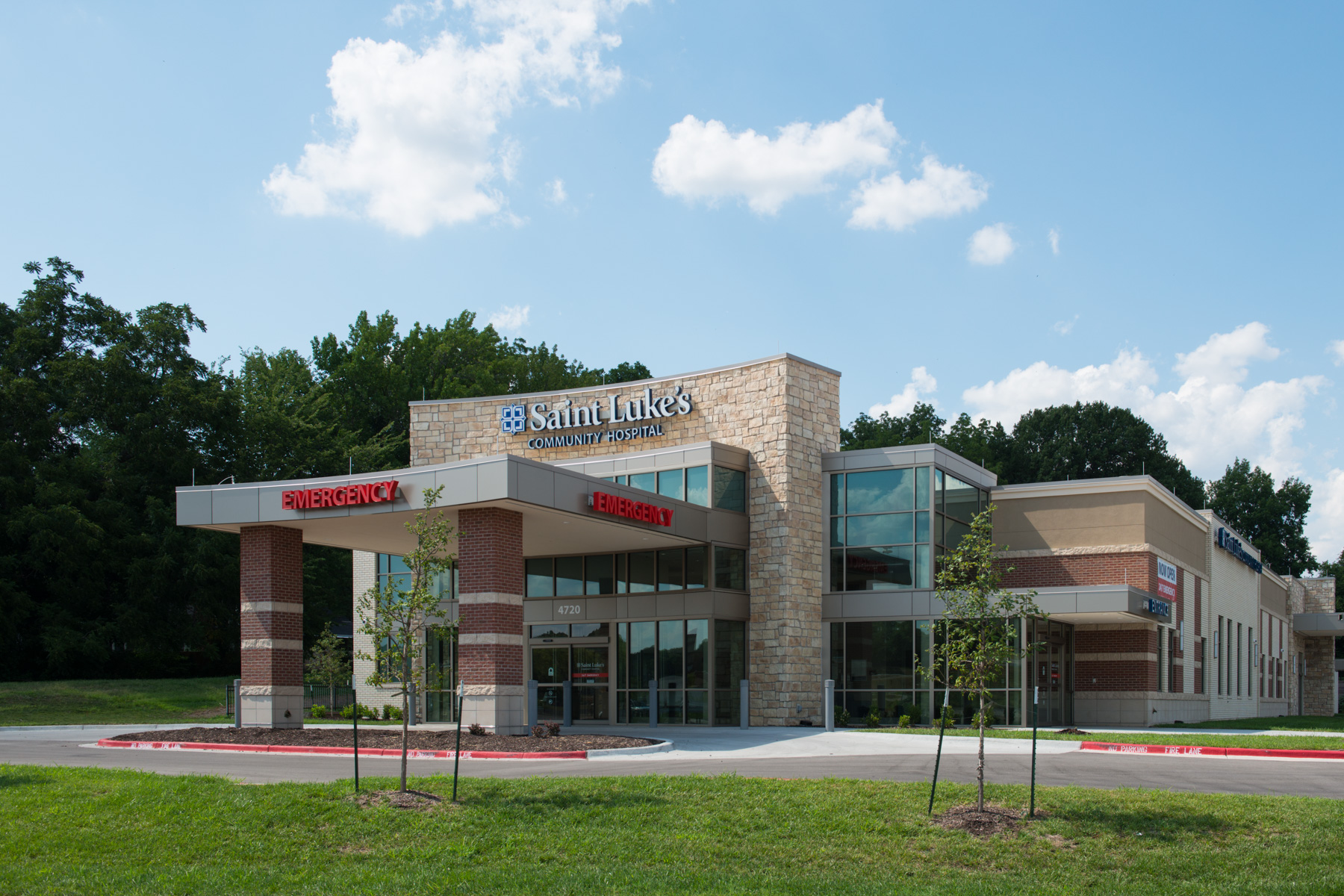 Exterior view of Saint Luke's Community Hospital in Roeland Park, Kansas