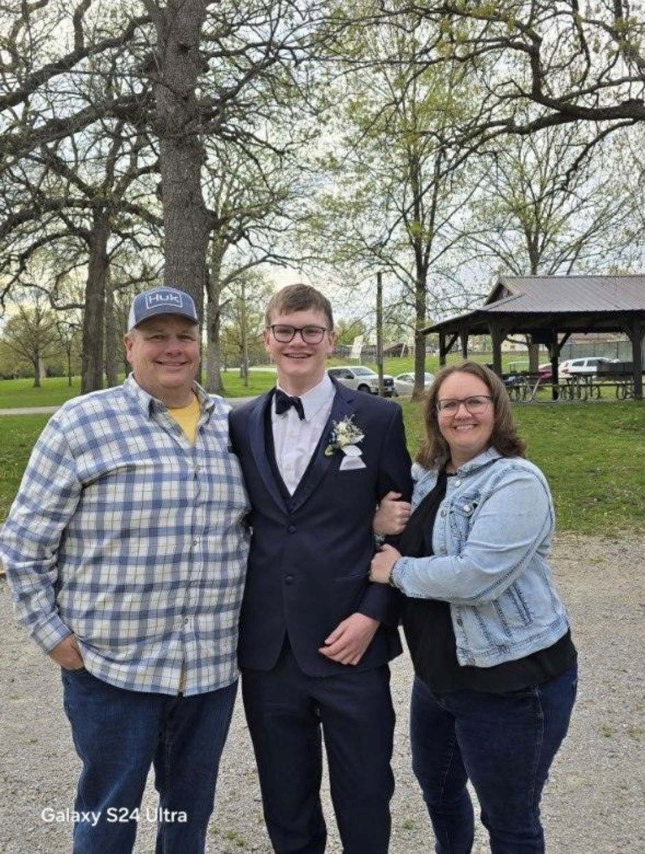 BJ (left), their son and Melissa Hollifield 